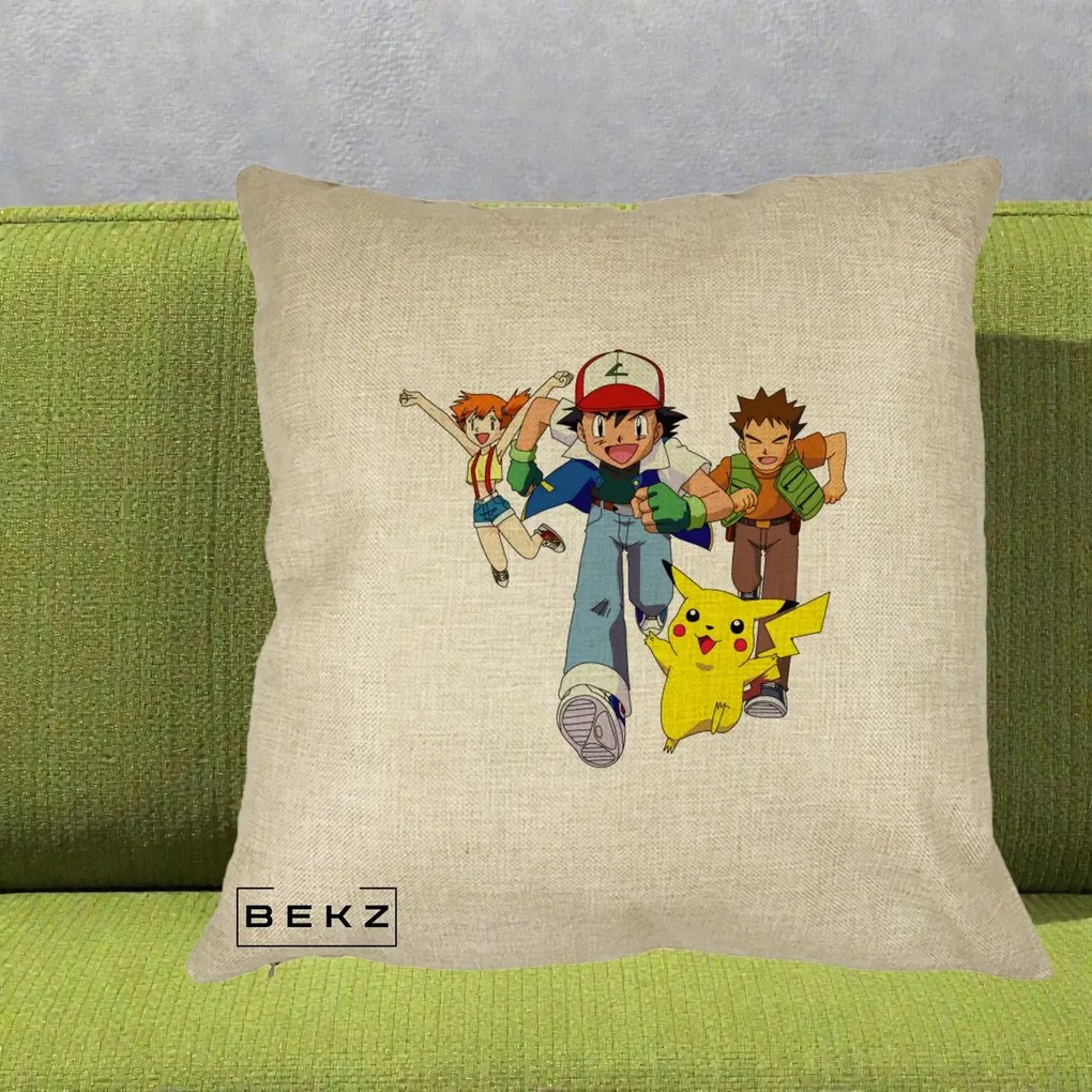 Perna Personalizata Pokemon Ash Misty Brock si Pikachu, 40x40 cm, Crem, Husa Detasabila, Perna Inclusa, BEKZ®