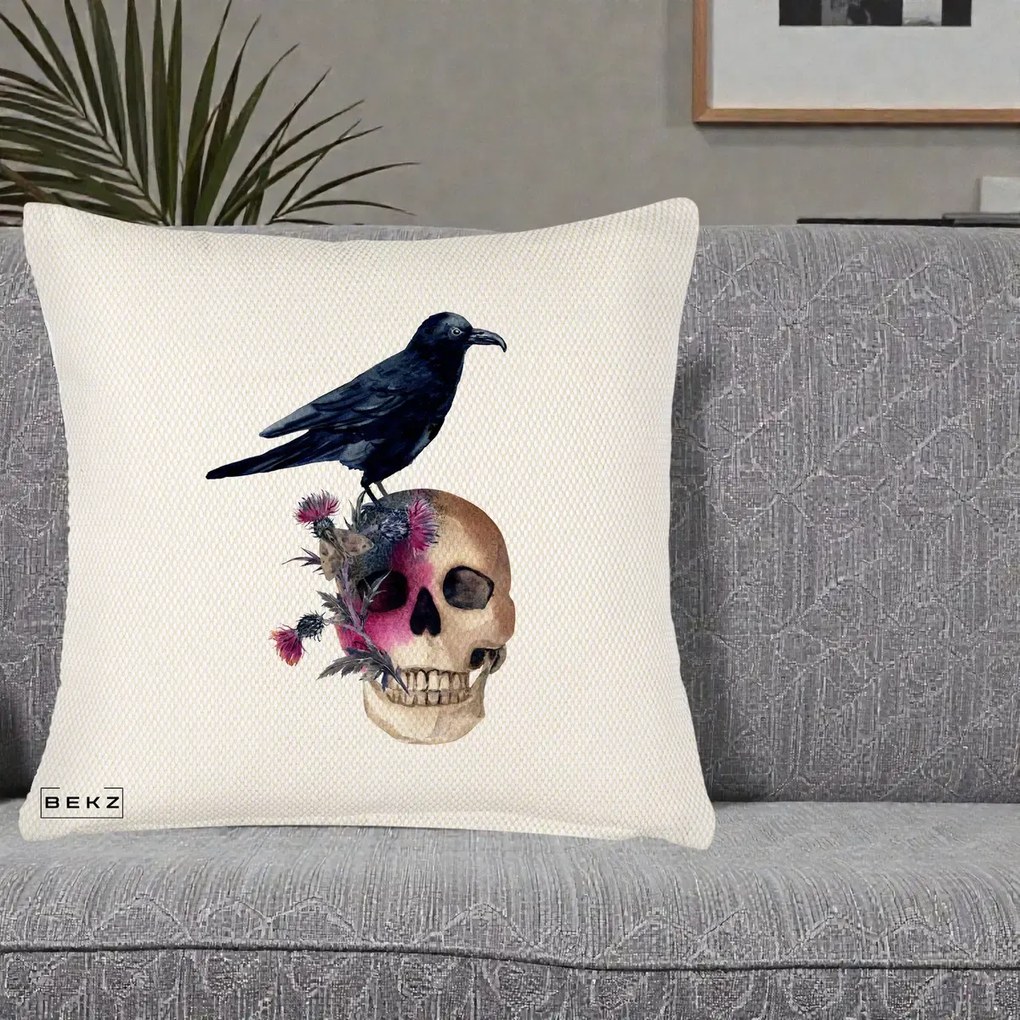 Perna Decorativa Craniu cu Corb si Flori Gothic, 40x40 cm, Crem Reliefat, Husa Detasabila, Perna Inclusa, BEKZ®