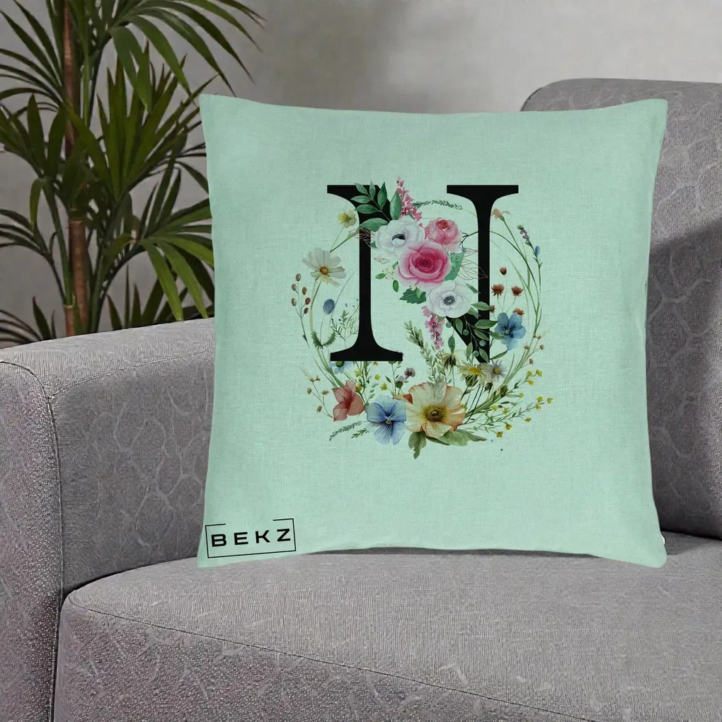 Cadou Personalizat - Perna Personalizata Monogram Litera N cu Flori Acuarela, 40x40 cm, Verde Menta, Husa Detasabila, Perna Inclusa, BEKZ®
