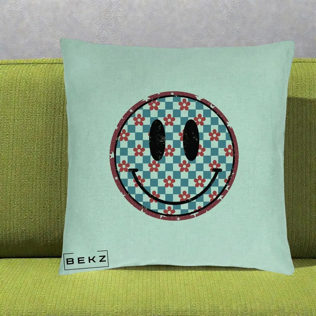 Perna Decorativa Smiley Face Checkered cu Floricele, 40x40 cm, Verde Menta, Husa Detasabila, Perna Inclusa, BEKZ®