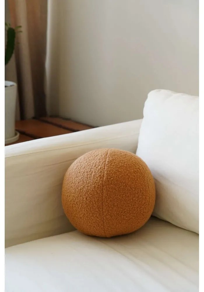 Pernă decorativă din material bouclé ø 25 cm Top – Mioli Decor