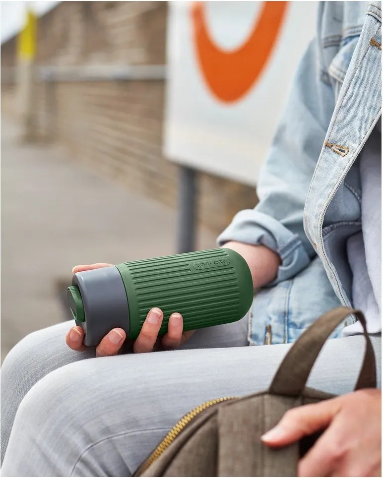 Cană de voiaj verde din sticlă 340 ml – Black + Blum