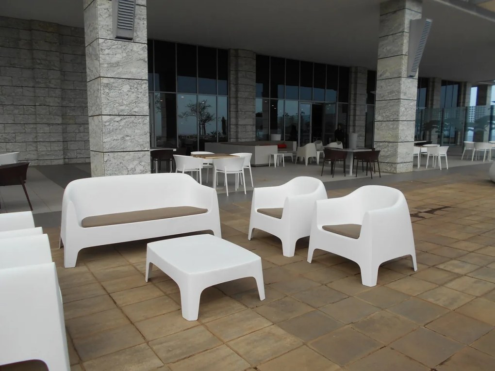 Set de 4 Masute de cafea moderne de exterior / interior design premium SOLID COFFEE TABLE Vondom