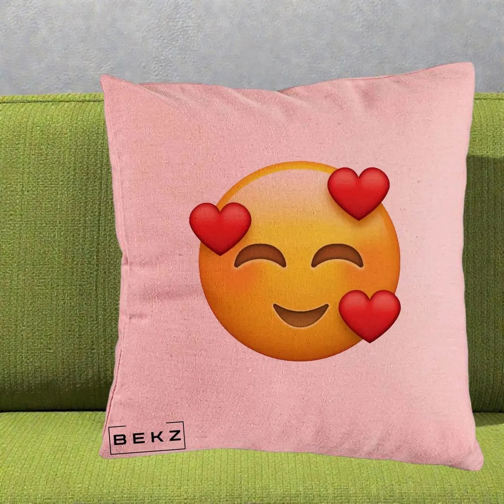 Perna Decorativa Emoji cu 3 Inimi, 40x40 cm, Roz, Husa Detasabila, Perna Inclusa, BEKZ®