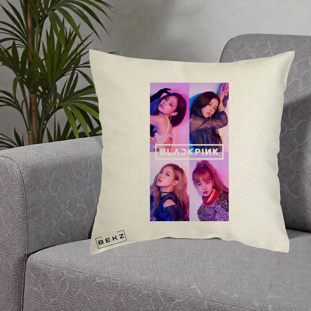 Perna Personalizata K-pop BLACKPINK Poster Colaj 4 Membre Violet Roz, 40x40 cm, Ecru, Husa Detasabila, Perna Inclusa, BEKZ®