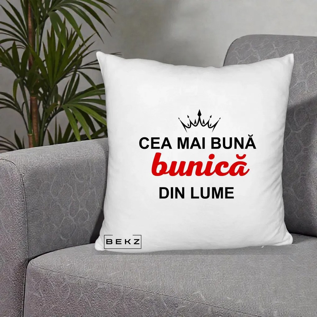 Cadou pentru Bunica - Perna Personalizata Cea Mai Buna Bunica Din Lume Coroana Neagra, 40x40 cm, Alb Pufos, Husa Detasabila, Perna Inclusa, BEKZ®