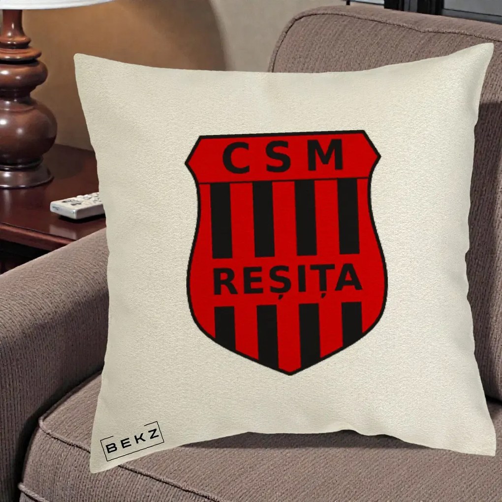 Perna Personalizata CSM Resita Fotbal, 40x40 cm, Ecru, Husa Detasabila, Perna Inclusa, BEKZ®