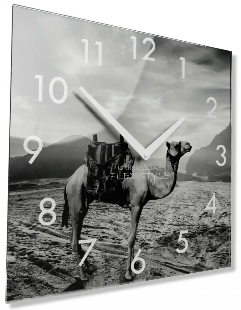 Ceas decorativ din sticlă alb-negru cu motiv camel 30 cm