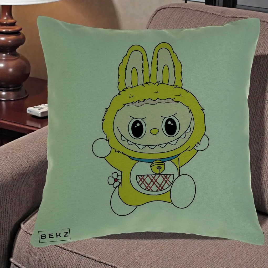 Perna Personalizata Labubu Galben Doraemon, 40x40 cm, Verde, Husa Detasabila, Perna Inclusa, BEKZ®