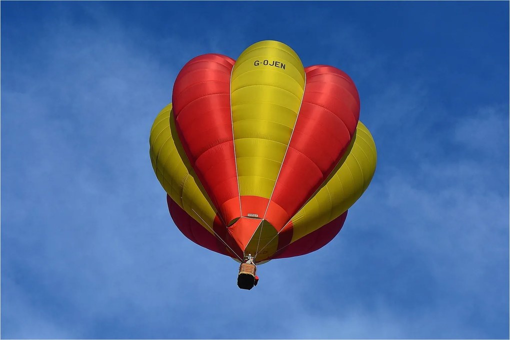 Tablou cu balon zburând (90x60 cm)
