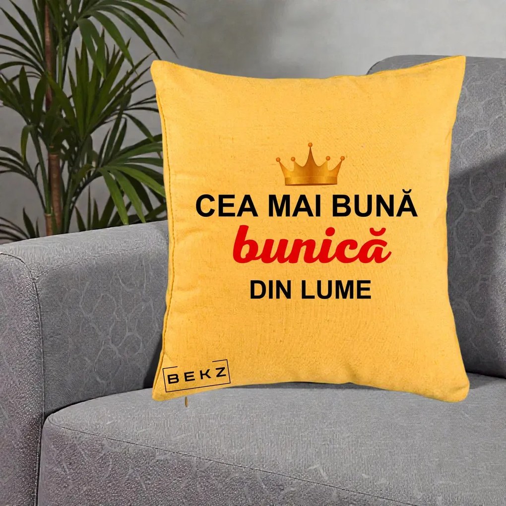 Cadou pentru Bunica - Perna Personalizata Cea Mai Buna Bunica Din Lume Coroana Aurie, 40x40 cm, Galben, Husa Detasabila, Perna Inclusa, BEKZ®