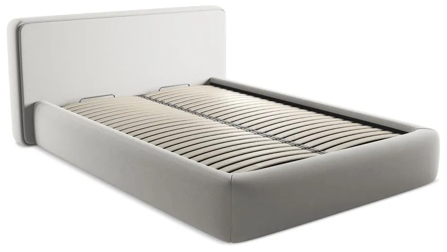 Pat matrimonial gri deschis tapițat cu spațiu de depozitare cu somieră 140x200 cm Kiana – Makamii