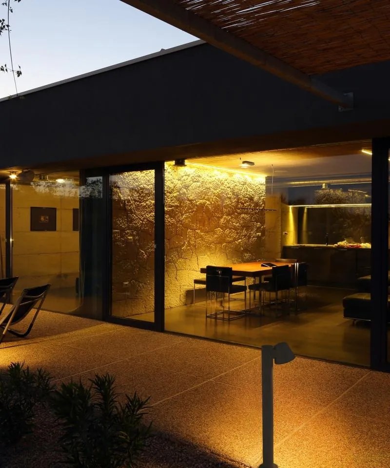 Stalp de exterior modern inaltime 70cm cu protectie IP44 GINA 71352