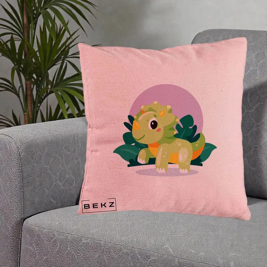 Perna Decorativa Triceratops Kawaii Verde, 40x40 cm, Roz, Husa Detasabila, Perna Inclusa, BEKZ®