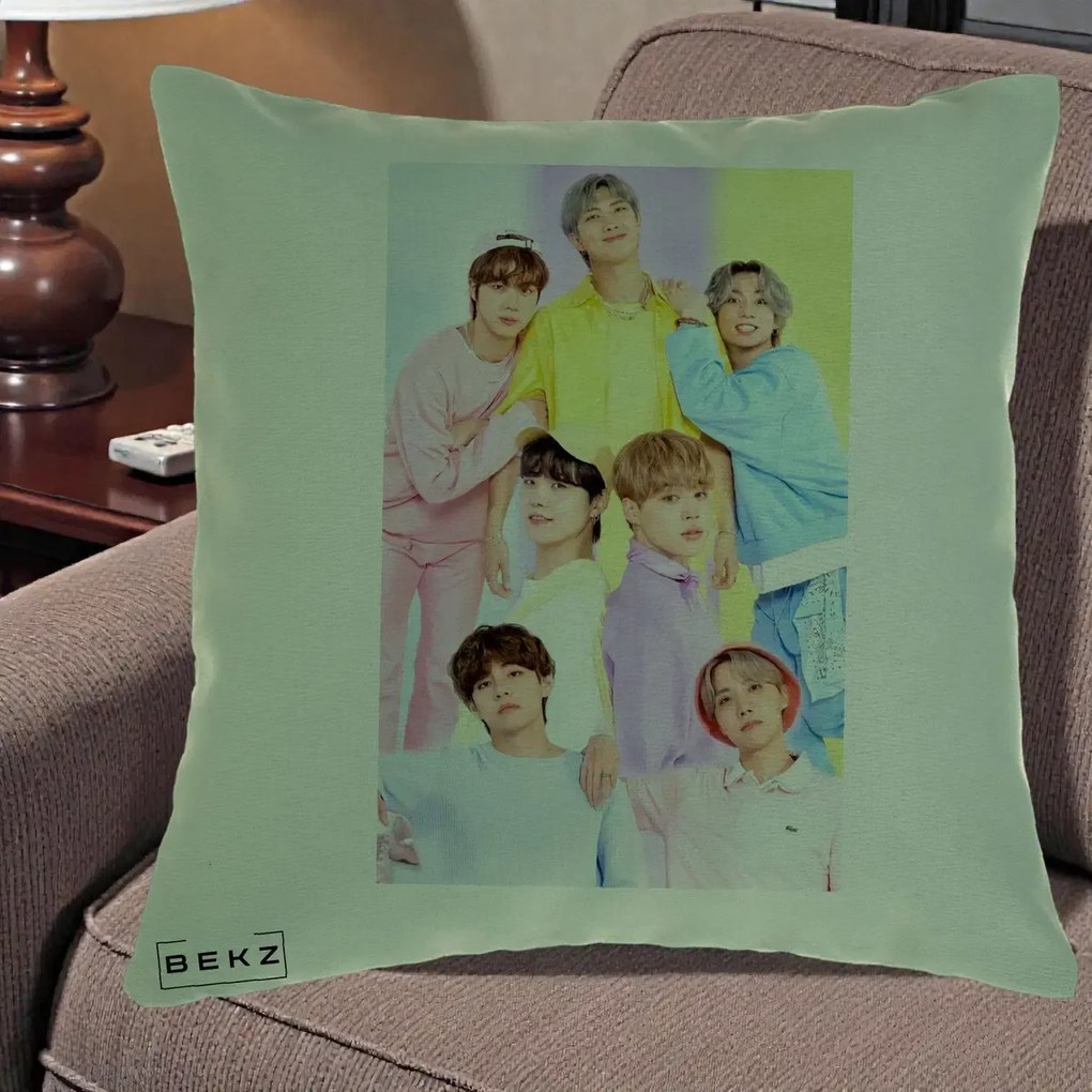 Perna Personalizata K-pop BTS Foto Grup Pastel Colorat cu 7 Membrii, 40x40 cm, Verde, Husa Detasabila, Perna Inclusa, BEKZ®