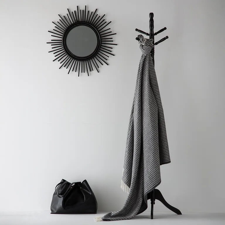 Pled cu franjuri LADA gri închis 150 x 200 cm