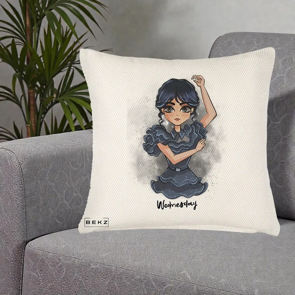 Perna Personalizata Wednesday Addams Dancing Queen, 40x40 cm, Crem Reliefat, Husa Detasabila, Perna Inclusa, BEKZ®