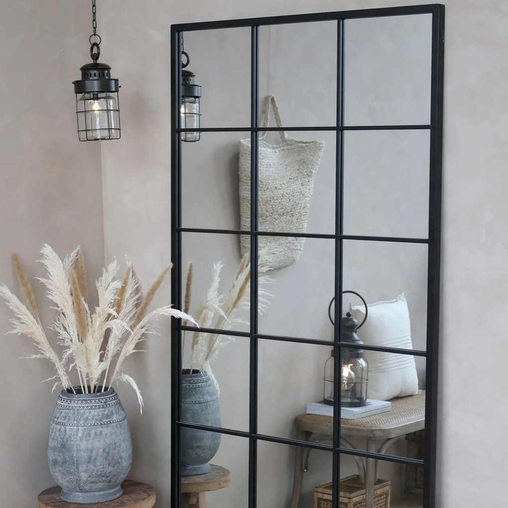 Oglinda decorativa de perete, Factory