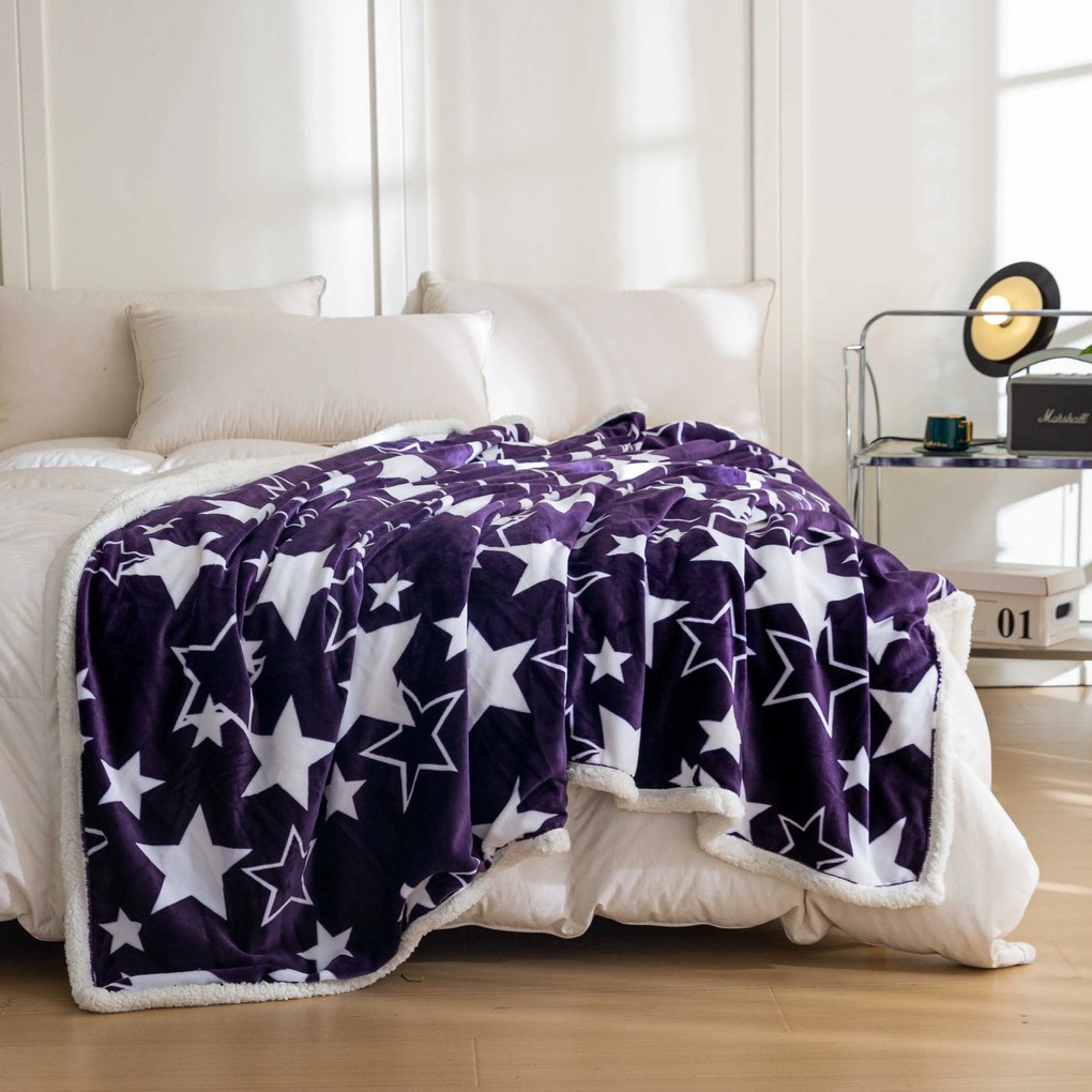 Patura miel din microplus de Craciun STARS violet Dimensiune: 160 x 200 cm