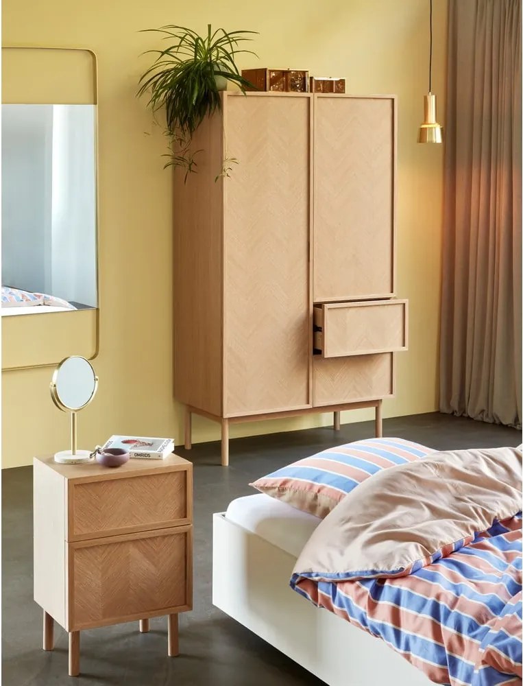 Noptieră în culoare naturală din lemn de stejar Herringbone – Hübsch