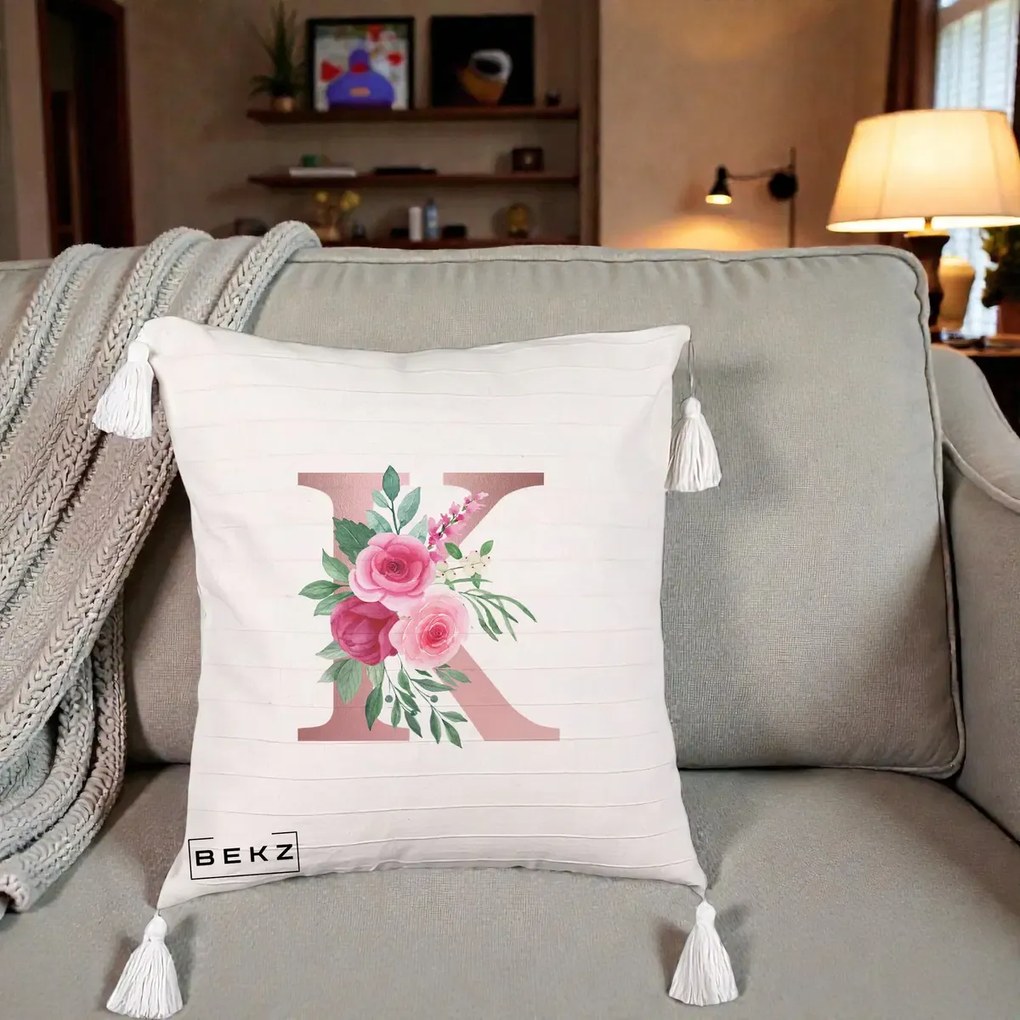 Cadou Personalizat - Perna Personalizata Monograma Rose Gold Litera K, 40x40 cm, Bej cu Franjuri, Husa Detasabila, Perna Inclusa, BEKZ®