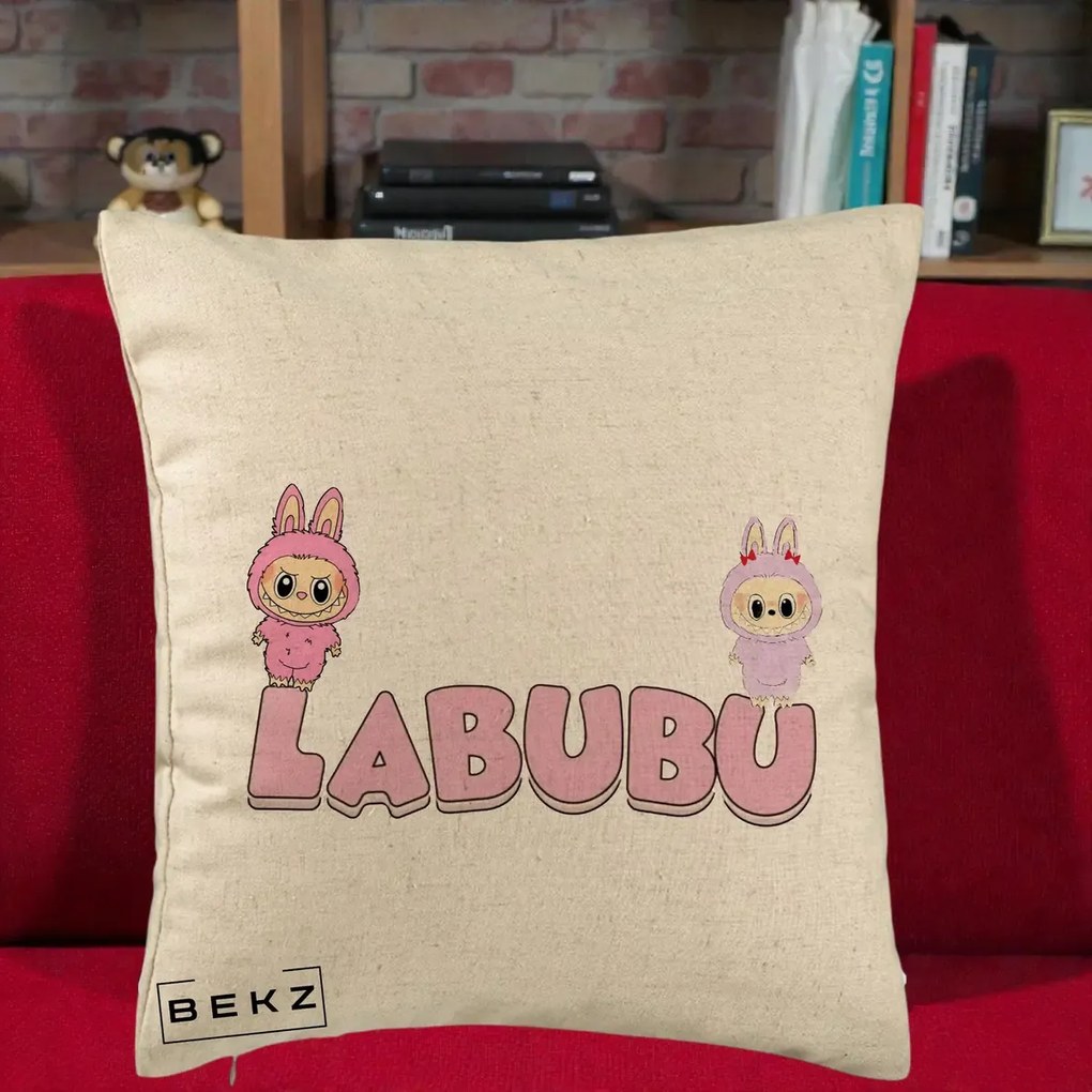 Perna Personalizata Labubu Duo Roz-Lila cu Text, 40x40 cm, Bej, Husa Detasabila, Perna Inclusa, BEKZ®