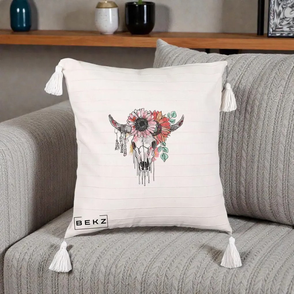 Perna Decorativa Craniu Boho Floral, 40x40 cm, Bej cu Franjuri, Husa Detasabila, Perna Inclusa, BEKZ®