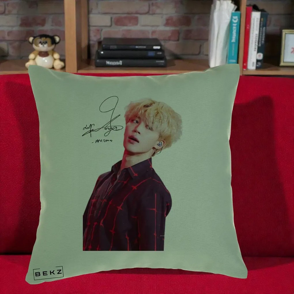 Perna Personalizata K-pop BTS Jimin Portret Artistic par Blond Autograf, 40x40 cm, Verde, Husa Detasabila, Perna Inclusa, BEKZ®