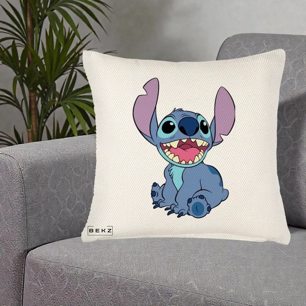 Perna Personalizata Stitch Zambitor, 40x40 cm, Crem Reliefat, Husa Detasabila, Perna Inclusa, BEKZ®