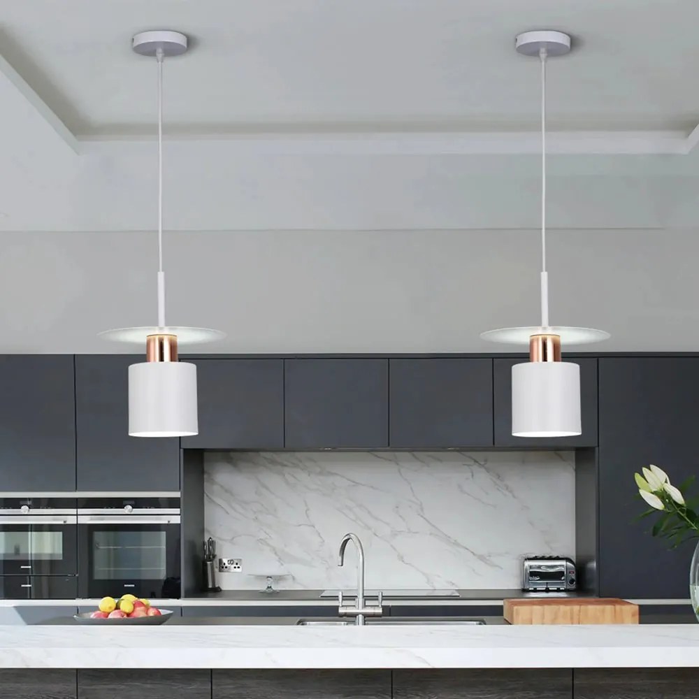 Lampă elegantă cu design modern Negru