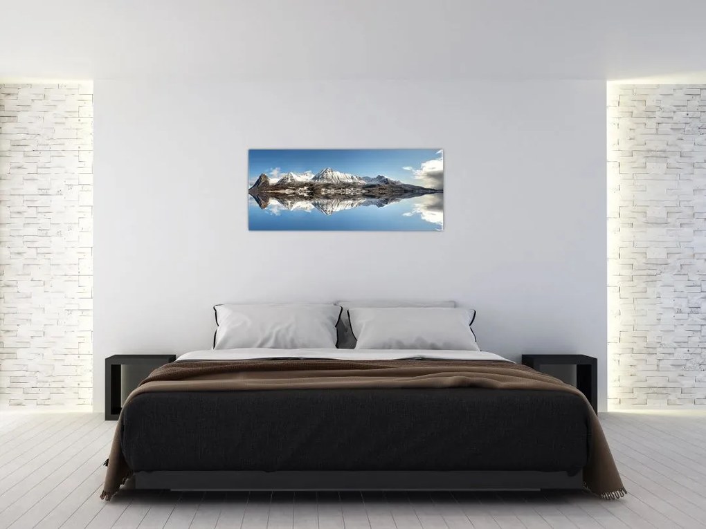 Tablou cu munți și reflectarea lor (120x50 cm)