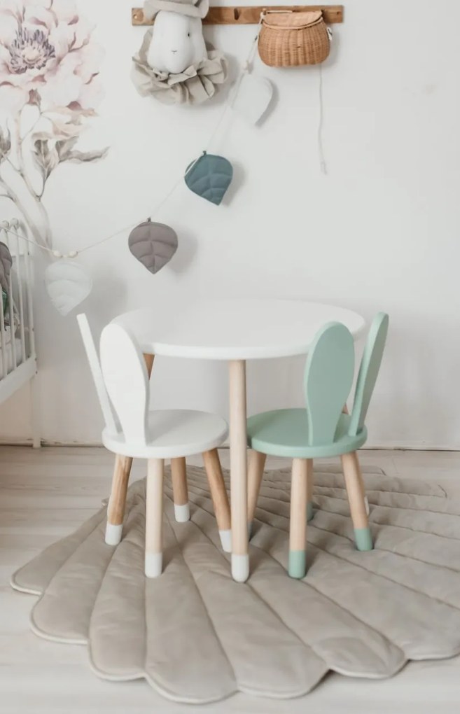 Set masuta rotunda roz si 2 scaunele iepuras alb si mint