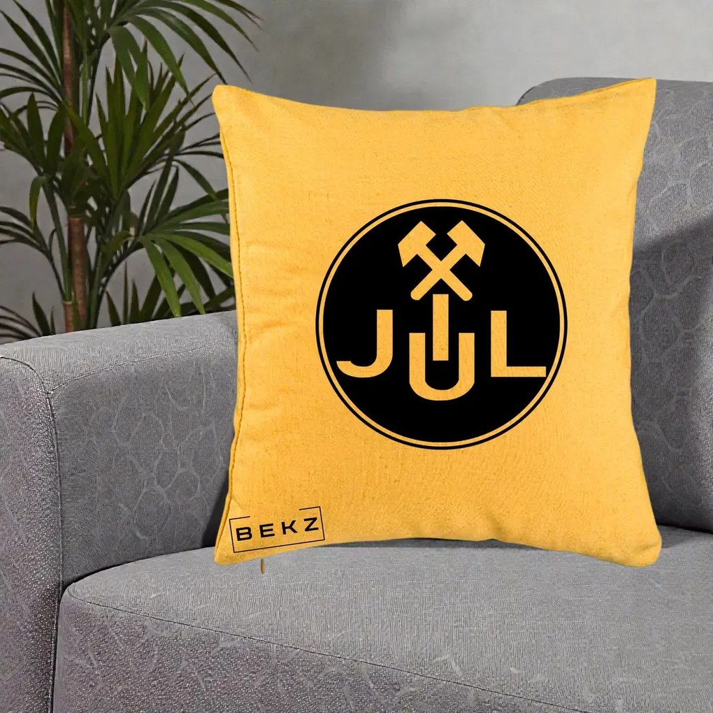 Perna Personalizata JUL Jiul Lupeni Fotbal, 40x40 cm, Galben, Husa Detasabila, Perna Inclusa, BEKZ®