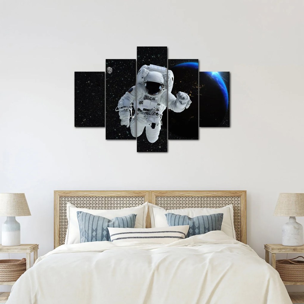 Tablou - Astronaut în Cosmos (150x105 cm)