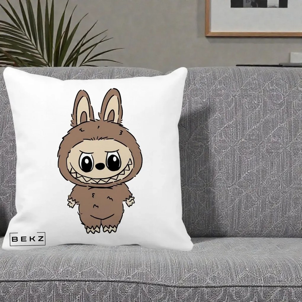 Perna Personalizata Labubu Maro Natural Solo, 40x40 cm, Alba Mata, Husa Detasabila, Perna Inclusa, BEKZ®
