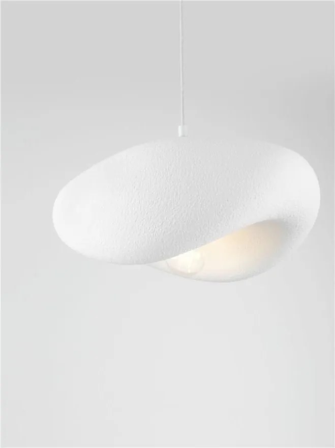 Lustra suspendata cu textura granulata Bambel alb piatra