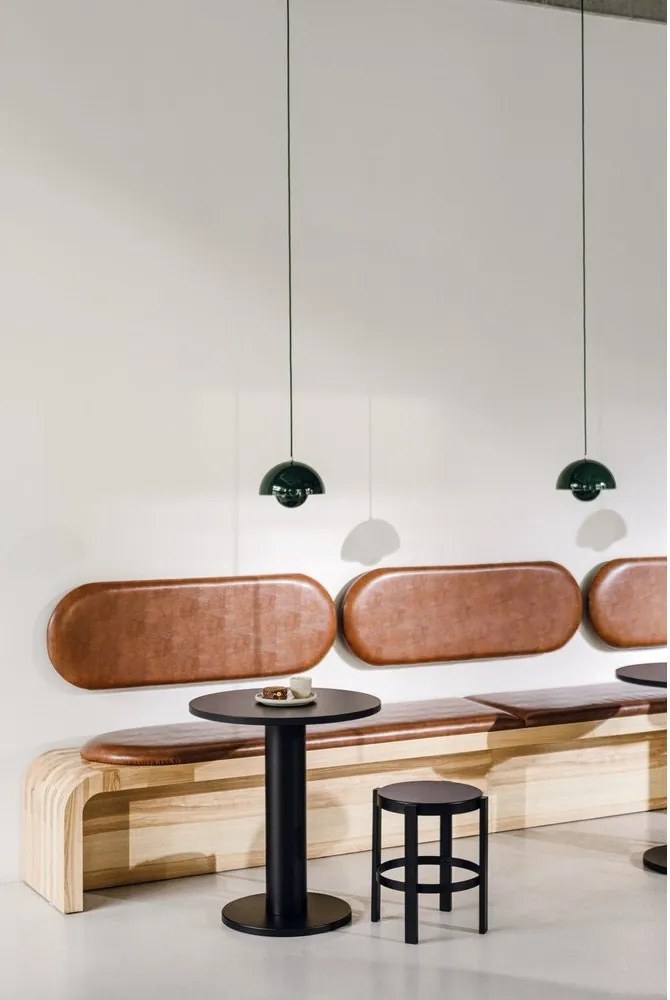 Masă de dining rotundă cu blat cu aspect de lemn de stejar ø 80 cm Sool – noo.ma