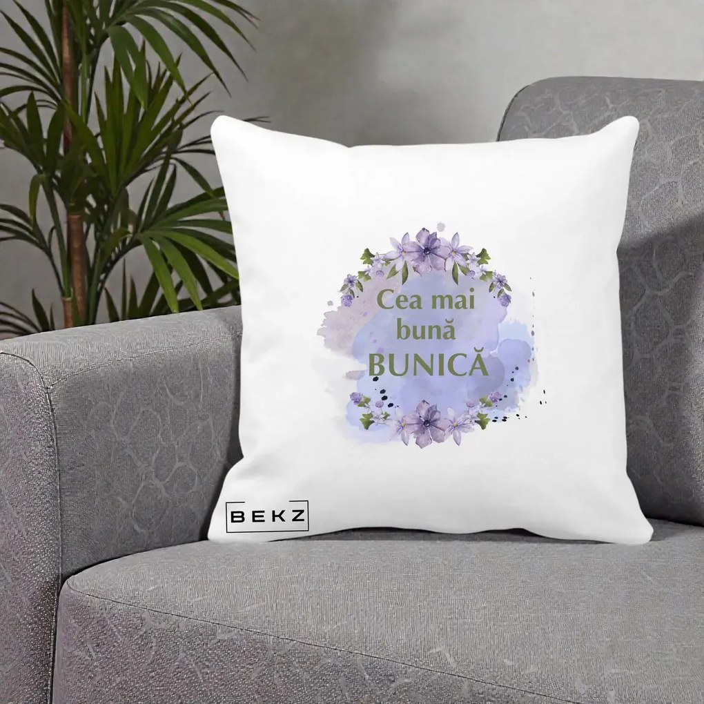 Cadou pentru Bunica - Perna Personalizata Cea Mai Buna Bunica Flori Mov Acuarela Auriu, 40x40 cm, Alba Mata, Husa Detasabila, Perna Inclusa, BEKZ®