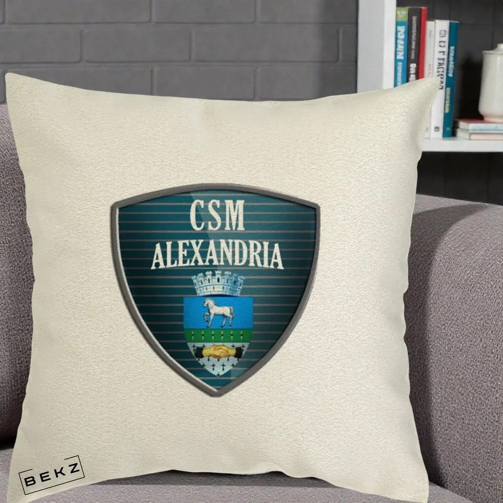 Perna Personalizata CSM Alexandria Fotbal, 40x40 cm, Ecru, Husa Detasabila, Perna Inclusa, BEKZ®