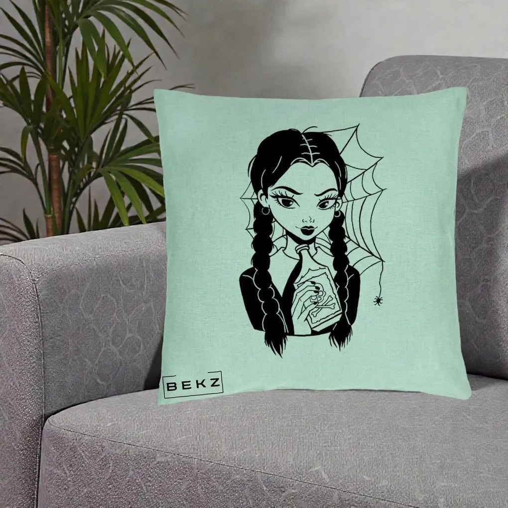 Perna Personalizata Wednesday cu Panza de Paianjen, 40x40 cm, Verde Menta, Husa Detasabila, Perna Inclusa, BEKZ®