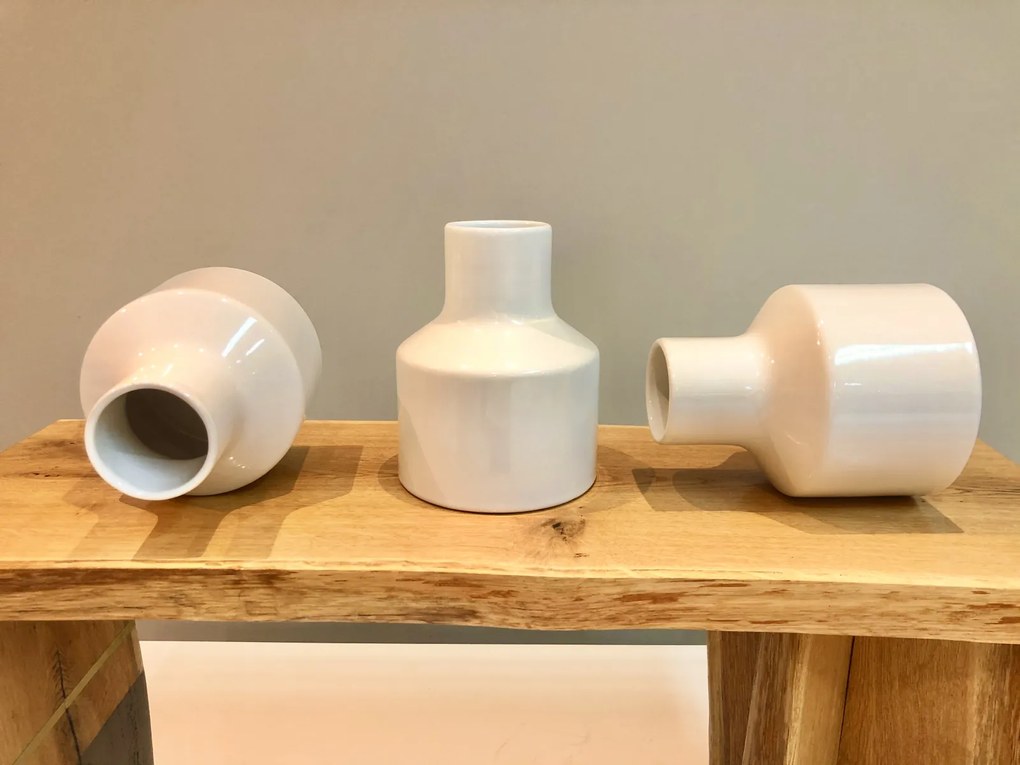 Vaza Medie Sakura Alb (Japan design handmade)