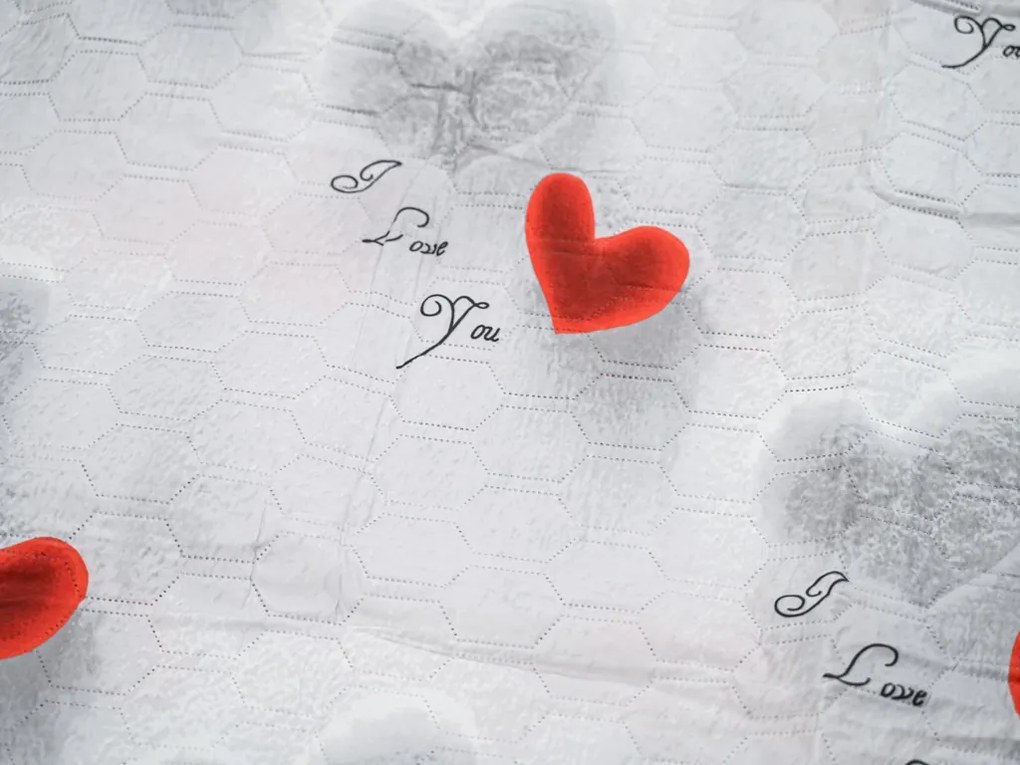 Cuvertura de pat HEARTIZIA HEXAGON, gri deschis Dimensiune: 170 x 220 cm