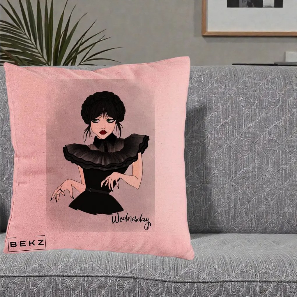 Perna Personalizata Wednesday Addams Portret Gotic, 40x40 cm, Roz, Husa Detasabila, Perna Inclusa, BEKZ®