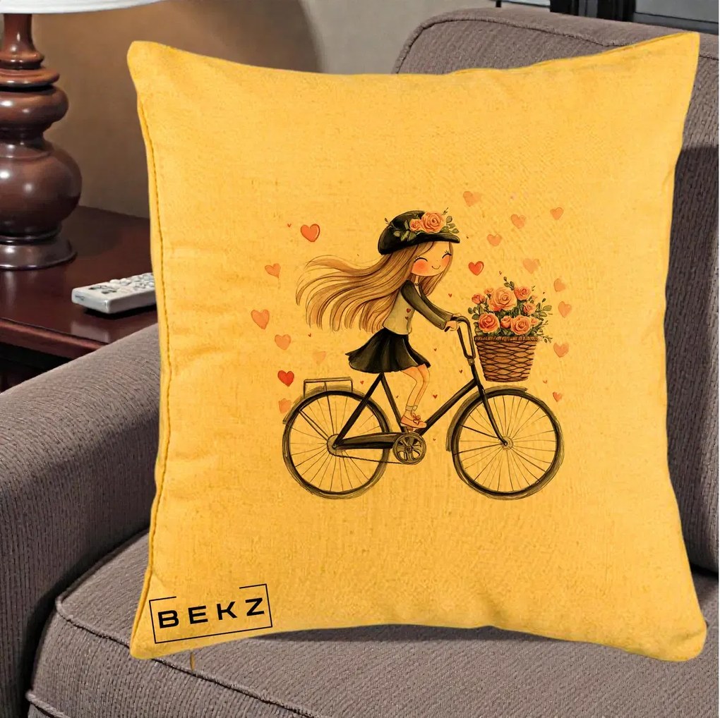 Perna Decorativa Fetita Kawaii pe Bicicleta cu Trandafiri si Inimioare, 40x40 cm, Galben, Husa Detasabila, Perna Inclusa, BEKZ®
