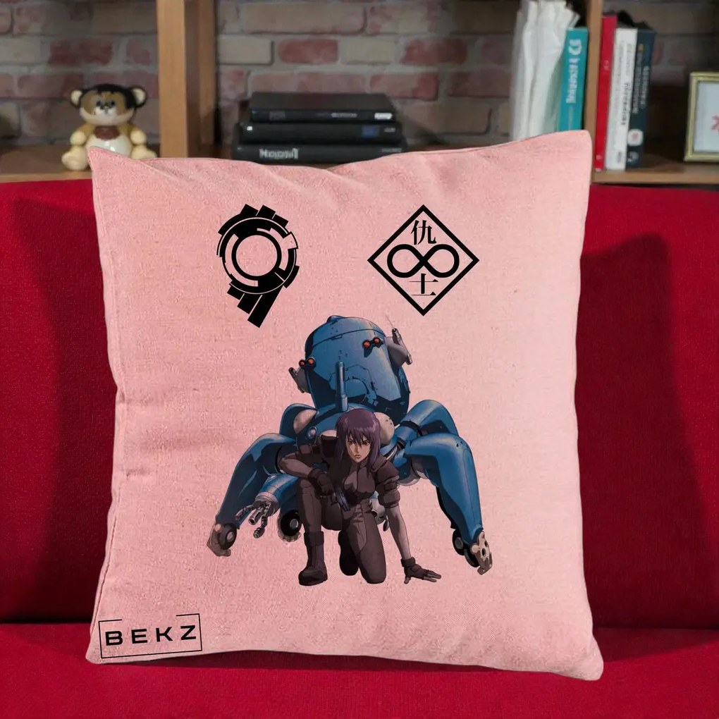 Perna Personalizata Ghost in the Shell Motoko si Tachikoma, 40x40 cm, Roz, Husa Detasabila, Perna Inclusa, BEKZ®