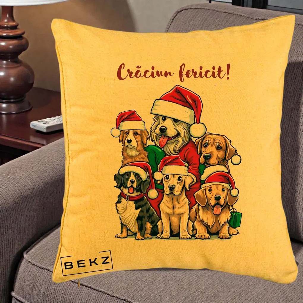 Perna Decorativa Caini cu Bonete Craciun Fericit, 40x40 cm, Galben, Husa Detasabila, Perna Inclusa, BEKZ®