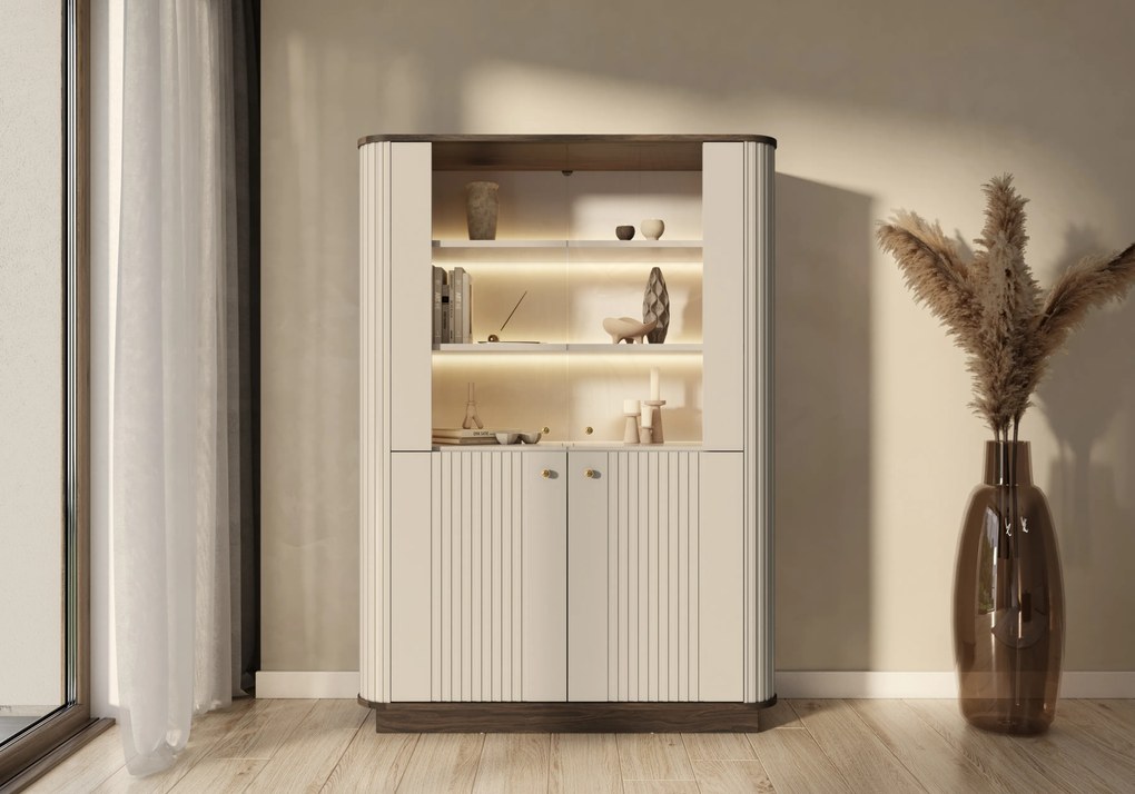 Vitrină Vesper 103 cm cu 4 uși - cașmir / nuc / mânere aurii