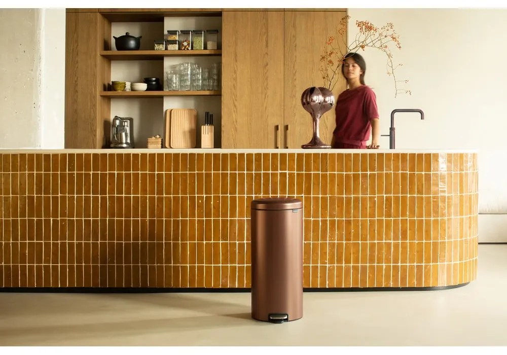Coș de gunoi bronz cu pedală din oțel 30 l NewIcon – Brabantia