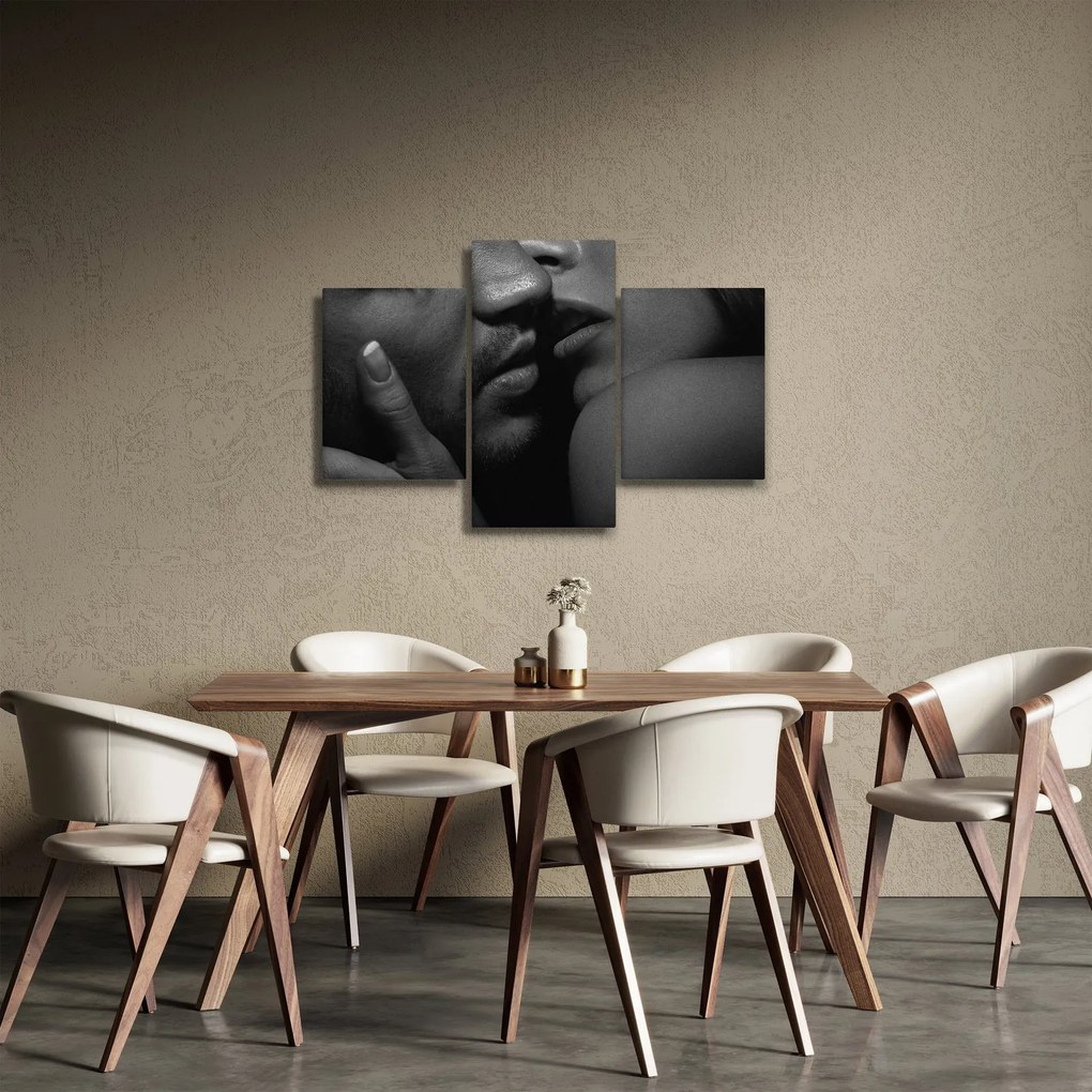 Tablou - Sărutul, fotografie alb-negru (90x60 cm)