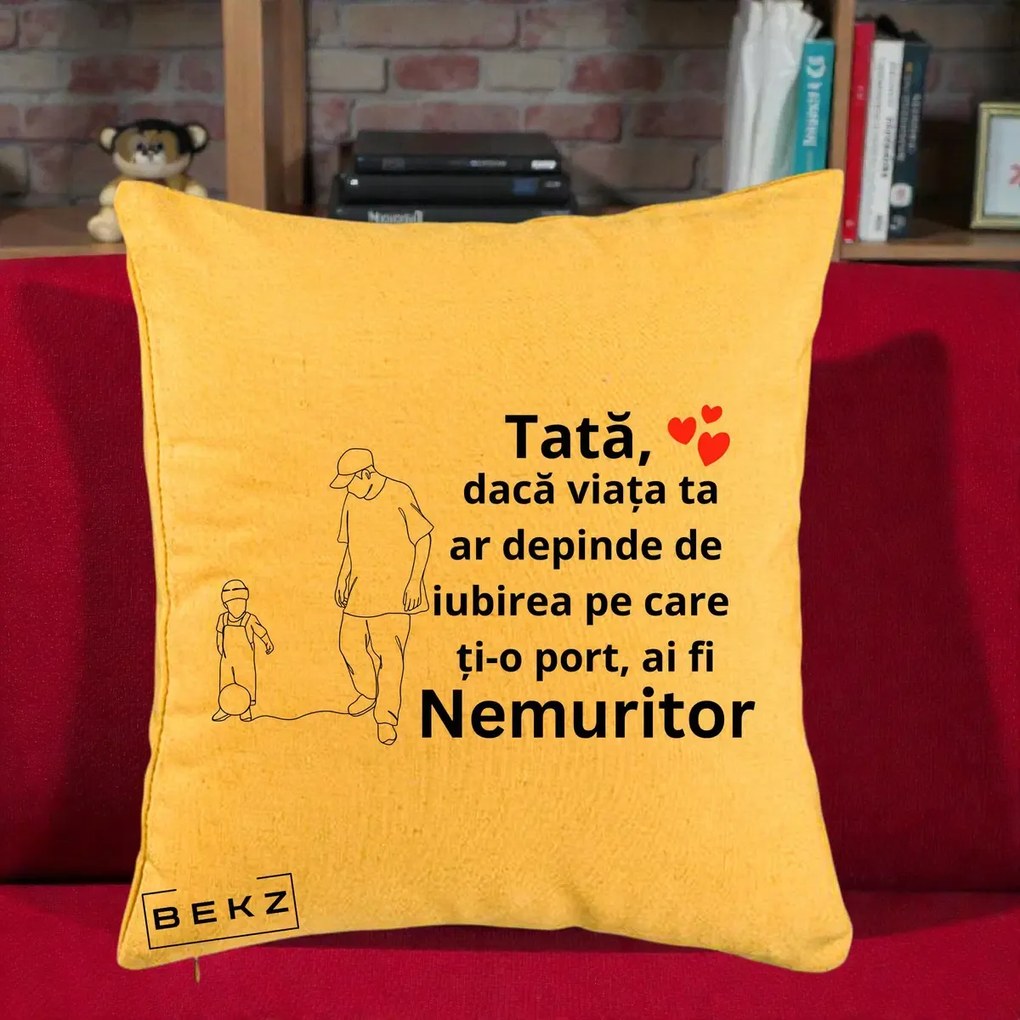 Cadou pentru Tata - Perna Personalizata Tata Nemuritor Joaca cu Mingea, 40x40 cm, Galben, Husa Detasabila, Perna Inclusa, BEKZ®